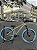 BICICLETA MTB FREERIDE ARO (26) VIKINGX TUFF-38KIT SINGLE (SEM MARCHA) FREIO DISC TRASEIRO SHIMANO MT200 COR OLIVA/AZUL - Imagem 1
