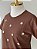 T-SHIRT MARGARIDAS (BORDADA) - MARROM - Imagem 5
