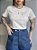 T-SHIRT AMADA POR DEUS (BORDADA) - BEGE NATURAL - Imagem 3