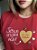 T-SHIRT JESUS MORA AQUI C/APLICAÇÃO - VERMELHO - Imagem 2