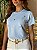 T-SHIRT ROSAS (BORDADA) - AZUL CÉU - Imagem 2