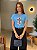 T-SHIRT DTF CRUZ FLORES ROSAS - AZUL JEANS - Imagem 1
