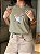 T-SHIRT DTF PASSARO COLORIDO - VERDE DUSKY - Imagem 2