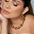 Brinco dourado detalhado banho em ouro 18k - Imagem 2