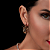 Brinco com zirconia cristal banho em ouro 18k - Imagem 2