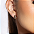 Brinco cravejado com zirconia cristal banho em ouro 18k - Imagem 2