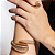 Bracelete liso com detalhe cravejado de zirconia cristal banho em ouro 18k - Imagem 2