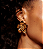 Brinco de flor dourado liso banho em ouro 18k - Imagem 2