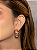 Brinco de argola liso com detalhes cravejado de zircônia cristal banho em ouro 18k - Imagem 2