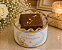 Charmm Chocolates – Presente D’Ouro | Latinha Metálica com Fudge Coberto de Chocolate para Maternidade - Imagem 2