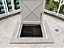 Tampa Ventilada Basculante Antiderrapante para Casa de Máquinas 88x88 cm - Imagem 2
