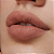 Batom Lisa Eldridge Velveteen Liquid Lip Colour | Cor: Fawn - Imagem 4
