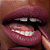 Batom Líquido Huda Beauty Liquid Matte Ultra-Comfort Transfer-Proof Lipstick | Cor: Trophy Wife - Imagem 4