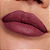 Batom Líquido Huda Beauty Liquid Matte Ultra-Comfort Transfer-Proof Lipstick | Cor: Trophy Wife - Imagem 3