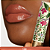 Batom Gucci Limited-Edition Rouge De Beauté Brillant Flora | Cor: 130 Elsa Hazel | EDIÇÃO LIMITADA - Imagem 2