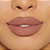 Kit Labial Kylie Cosmetics Matte Lip Kit Full Coverage Matte Finish | Cor: 703 Dolce K - Imagem 4