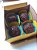 Kit com 05 Caixas de Lembracinhas com Brigadeiros Gourmet (cada caixa tem 04 brigadeiros gourmet) - Imagem 3