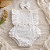 Romper Bebê Menina Branco Liso Minimalista com Faixa - Imagem 2