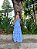 VESTIDO LONGO MUSSELINE TOQUE DE SEDA EM V ALCINHA REGULÁVEL SAIA BABADO  AZUL SERENITY - Imagem 3