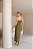 VESTIDO NEW MIDI ALFAIATARIA TOMARA QUE CAIA DETALHE DE BOTÕES FENDA LATERAL VERDE MILITAR DOT - Imagem 3