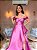 VESTIDO LONGO ZIBELINE OMBRO A OMBRO COM BUSTO DRAPEADO DETALHE BABADO SAIA FENDA LATERAL ROSA - Imagem 2
