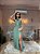 VESTIDO LONGO CREPE DE SEDA DETALHE FLOR BUSTO VAZADO VERDE OLIVA PR - Imagem 1