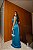 VESTIDO LONGO TRILOBAL DECOTE BAIXO FAIXA E FENDA AZUL COLBATO JM - Imagem 3