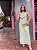 VESTIDO LONGO TRICOLINE RETO COM FENDA E BOLSOS LATERAIS FLOR REMOVÍVEL VERDE CLARO - Imagem 1