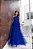 VESTIDO LONGO MICROTULE UM OMBRO SÓ COM DETALHE DRAPEADO NA CINTURA SAIA BABADO VERTICAL AZUL ROYAL - Imagem 1