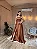 VESTIDO LONGO ZIBELINE TOMARA QUE CAIA FAIXA ACINTURADA E FENDA MARRON - Imagem 3
