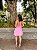 VESTIDO CURTO CHIFFON FRENTE ÚNICA AMARRAÇÃO DETALHES DE BABADOS E CAMADAS ROSA CHICLETE - Imagem 2
