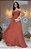VESTIDO LONGO CHIFFON DE ALCINHA SAIA PLISSADA COM BUSTO DRAPEADO COM DETALHE LAÇO TERRA COTA - Imagem 1