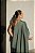 VESTIDO LONGO ACETINADO ESTILO CORPETE BUSTO ESTRUTURADO GOLA BORDADA  VERDE OLIVA ST - Imagem 2