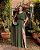 VESTIDO LONGO CHIFON OMBRO SO VERSALIS COM FLOR PHIZE VERDE OLIVA - Imagem 1