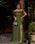 VESTIDO LONGO CREPE SEDA OMBRO A OMBRO EM DETALHE BABADO VERDE OLIVA - Imagem 1