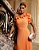 VESTIDO CHIFFON COM DETALHE BABADO OMBRO SÓ SAIA PLISSADA  LARANJA - Imagem 2
