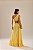 VESTIDO LONGO OMBRO SÓ COM DETALHE FLOR ABAIXO DO BUSTO SAIA COM CAMADAS AMARELO MANTEIGA - Imagem 3