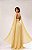 VESTIDO LONGO CHIFFON PLISSADO ACINTURADO COM MANGA CAPA AMARELO - Imagem 2