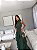VESTIDO LONGO CHIFON GOLA ALTA CAMADAS VERTICAIS COSTA NUA VERDE OLIVA - Imagem 1