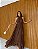 VESTIDO LONGO CHIFON GOLA ALTA  COM BABADO NA BARRA MARRON - Imagem 2