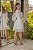 VESTIDO CURTO RENDA GUIPIR GOLA ALTA BOTÕES FRENTE MANGA LONGA BRANCO - Imagem 3