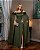 VESTIDO LONGO CREPE DE SEDA OMBRO A OMBRO DETALHE BABADOS MANGAS NO ESTILO CAPA VERDE OLIVA - Imagem 1