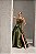 VESTIDO LONGO ZIBELINE GLOSS TOMARA QUE CAIA DETALHE PEPLUM ASSIMETRICO CINTURA FENDA FRENTE VERDE OLIVA - Imagem 1