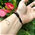 Pulseira Artesanal de Olho de Tigre Natural com 3 Pedras em Fio de Seda - Imagem 6