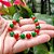 Pulseira de Pedras Naturais Jade Esmeralda Facetada e Ágata Vermelha Banhada a Ouro - Imagem 2