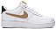 TÊNIS NIKE AIR FORCE 1 LOW '07 LV8 ' REMOVABLE SWOOSH-WHITE VACHETTA TAN ' - Imagem 1