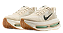 NIKE VOMERO PREMIUM PALE IVORY SANDDRIFT JADE HORIZON - Imagem 2