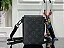 BOLSA LOUIS VUITTON S-LOCK VERTICAL WEARABLE WALLET - Imagem 2