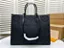 BOLSA LOUIS VUITTON ONTHEGO EMPREINTE GIANT MONOGRAM GM BLACK - Imagem 1