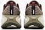 NIKE VOMERO PLUS OFF NOIR PECAN PHANTOM - Imagem 3